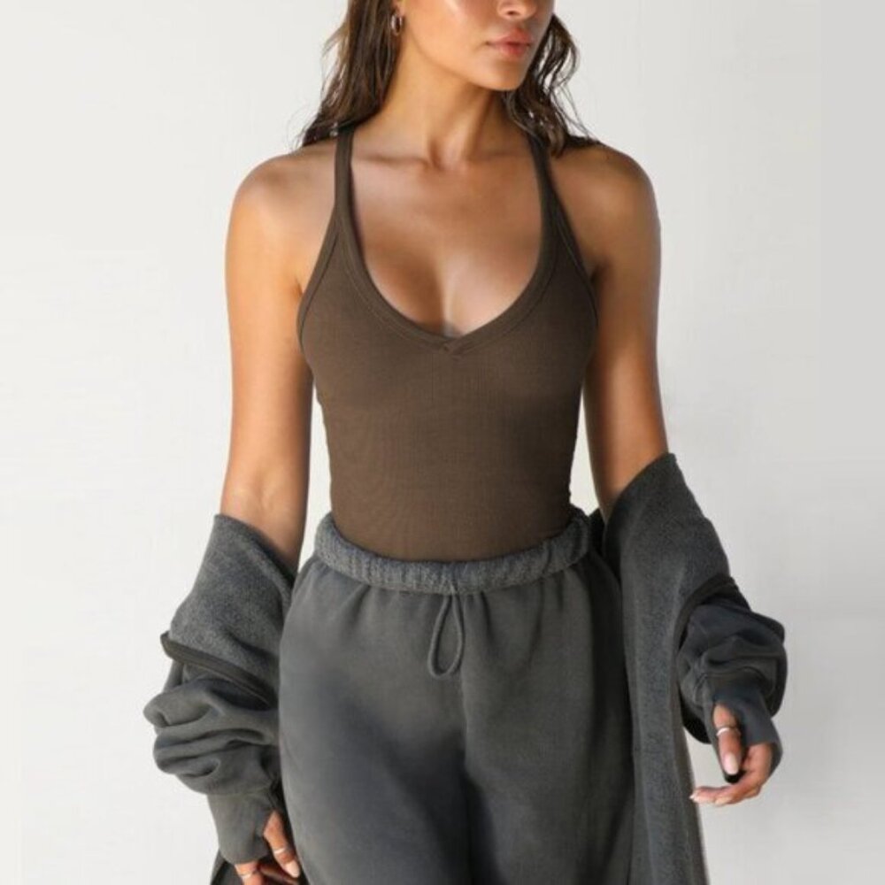 Women's slim fit tops